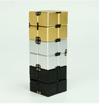 Unlimited folding fingertips magic cube